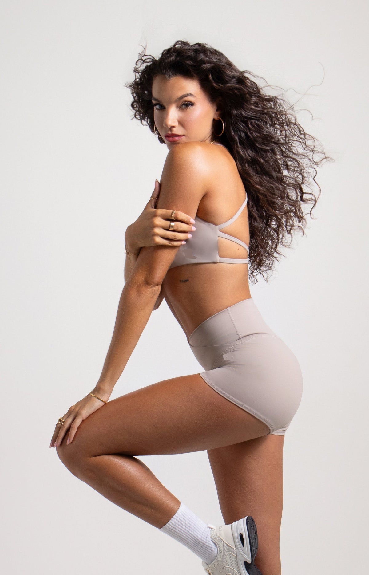 Allure Strappy Scoop Neckline Medium Support Open-Back Sports Bra - Taupe